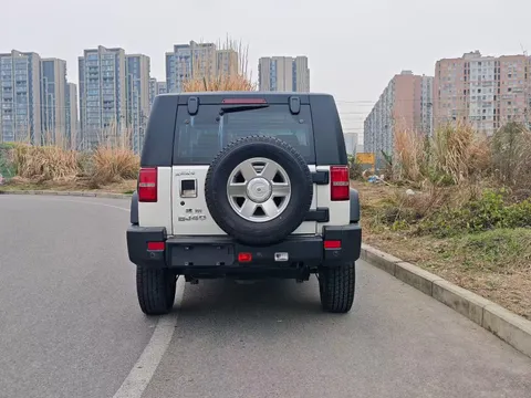 BAIC BJ40