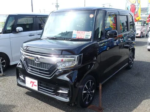 Honda N-BOX Custom