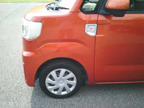 Toyota Pixis Mega