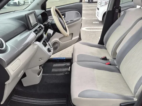 Toyota Pixis Joy