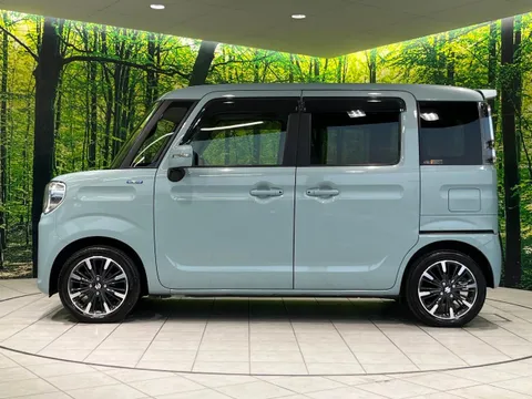 Suzuki Spacia