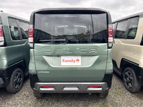 Mitsubishi Delica Mini