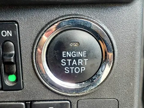 Toyota Pixis Mega
