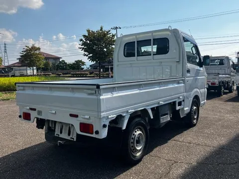 Mazda Scrum Truck