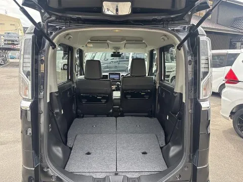 Suzuki Spacia Custom