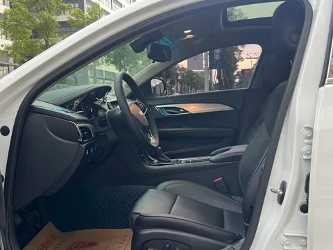 Cadillac ATS-L