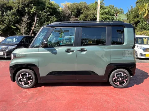 Mitsubishi Delica Mini