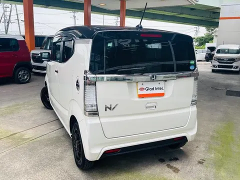 Honda N-BOX Slash