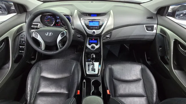Hyundai Elantra (Avante)