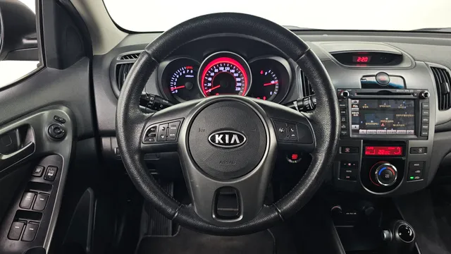 Kia Cerato (Forte)
