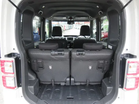 Toyota Pixis Mega