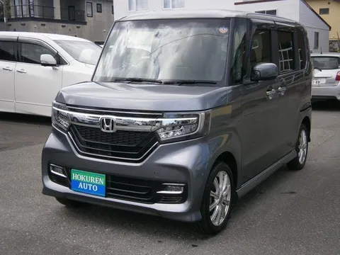 Honda N-BOX Custom