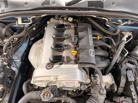 Mazda MX-5 (Roadster)
