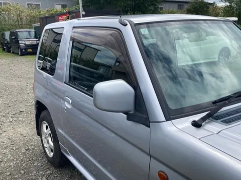 Mitsubishi Pajero Mini
