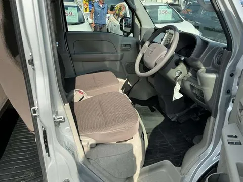 Nissan Clipper