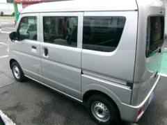 Mitsubishi Minicab Van