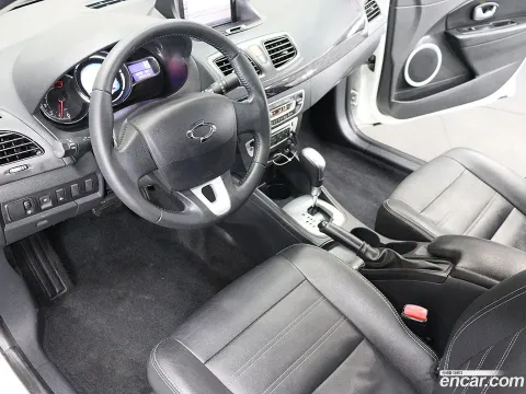 Renault SM3