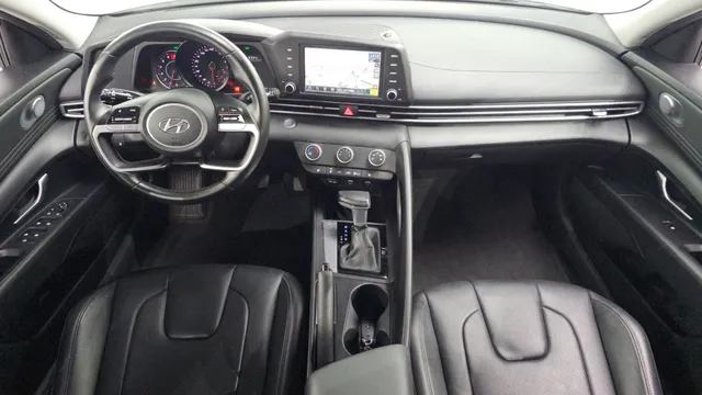 Hyundai Elantra (Avante)