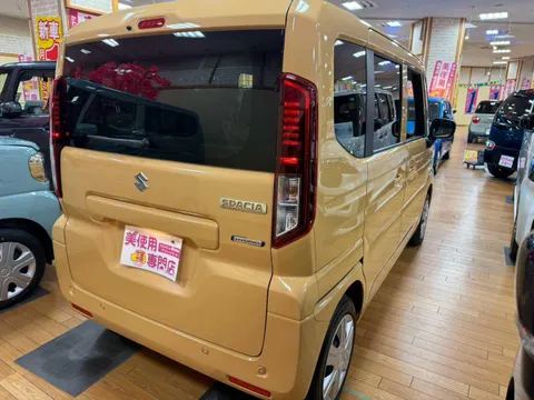 Suzuki Spacia