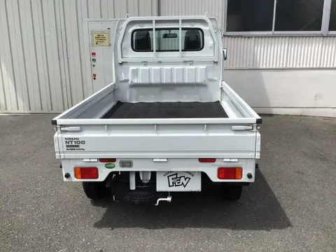 Nissan Clipper Truck