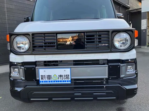 Mitsubishi Delica Mini