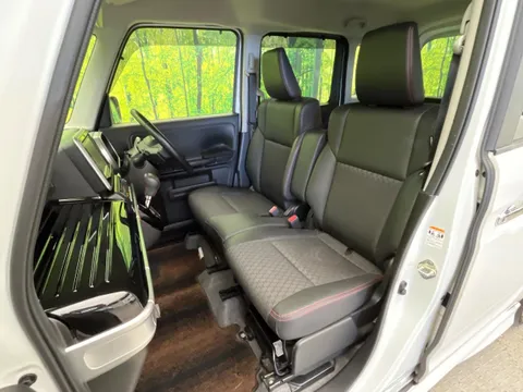 Suzuki Spacia Custom