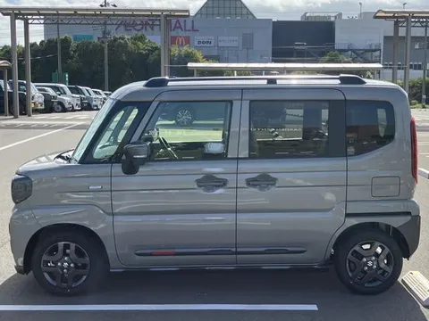 Suzuki Spacia Gear