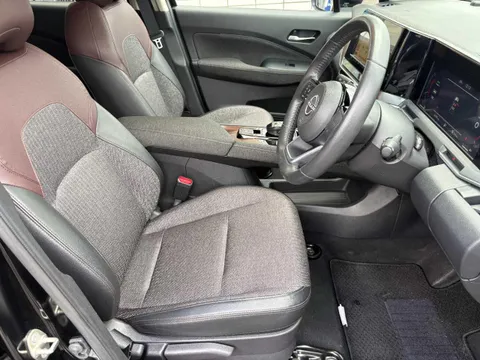 Nissan Note Aura