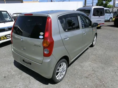 Daihatsu Mira