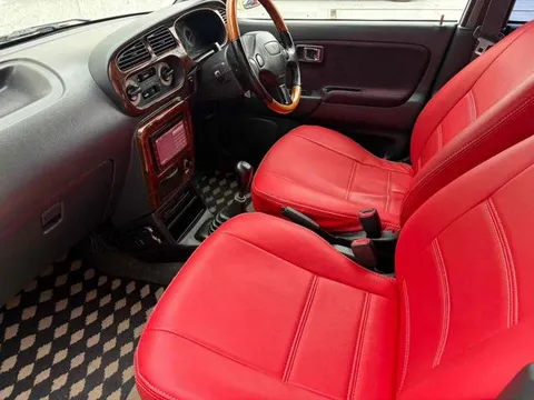 Daihatsu Mira Gino