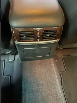 Infiniti Q70