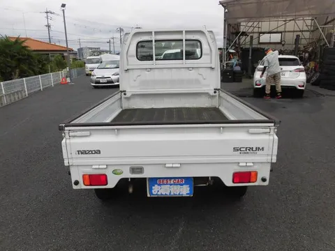 Mazda Scrum Truck