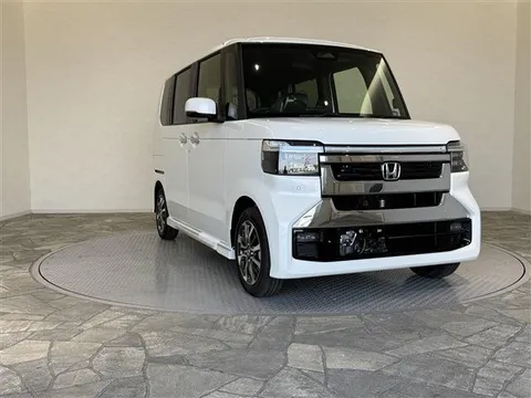 Honda N-BOX Custom