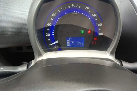 BYD F0