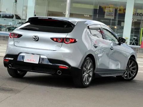 Mazda MAZDA3 Fastback