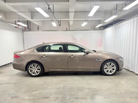 Jaguar XFL