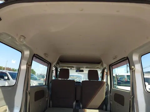 Mitsubishi Minicab Van