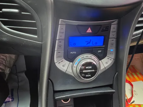 Hyundai Elantra (Avante)