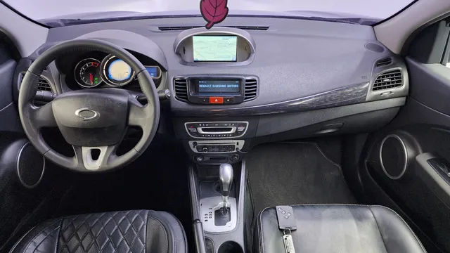 Renault SM3
