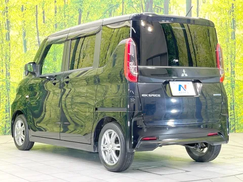 Mitsubishi eK Space