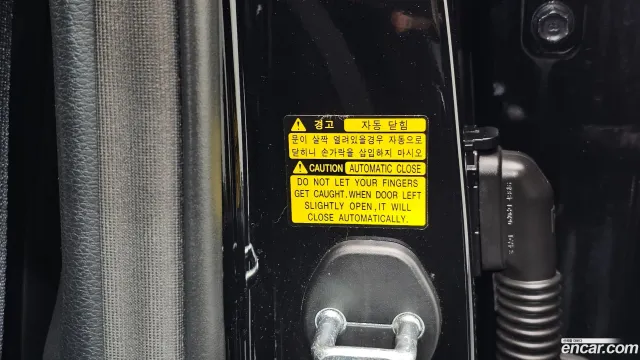 Genesis G90 (EQ900)
