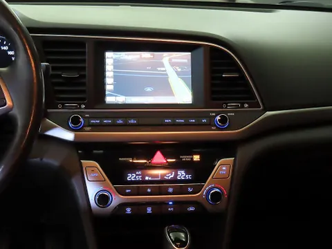Hyundai Elantra (Avante)