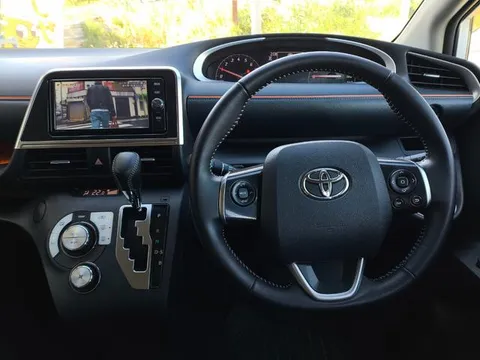 Toyota Sienta