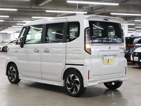 Suzuki Spacia Custom
