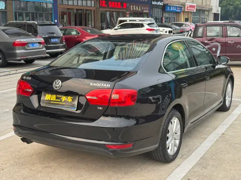 Volkswagen Sagitar