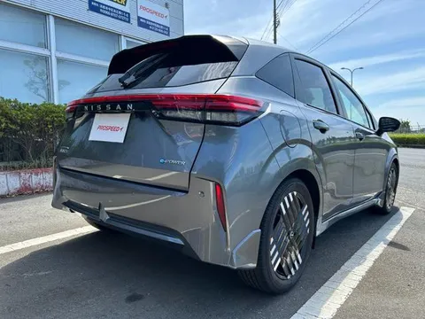 Nissan Note Aura