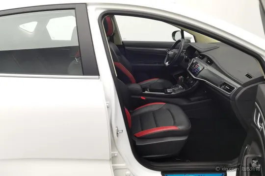 Geely Emgrand GS