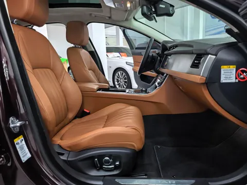 Jaguar XFL