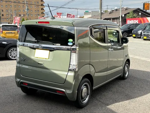 Honda N-BOX Slash