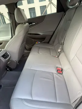Chevrolet Malibu XL